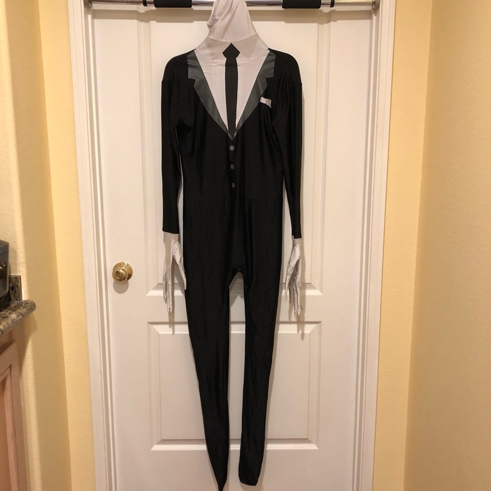 Men’s Halloween custom